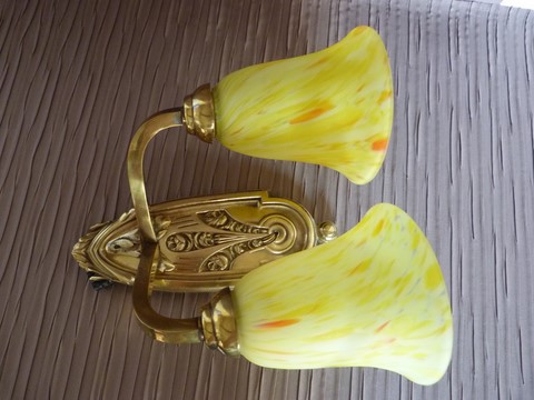 Applique ancienne bronze double feux tulipes jaune