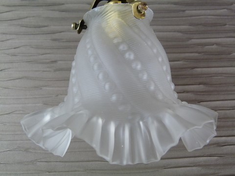 Applique murale ancienne col de cygne laiton et porcelaine tulipe fantaisie