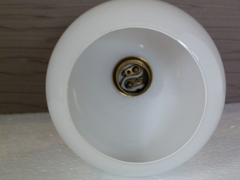 Applique ancienne base courte tulipe boule blanche