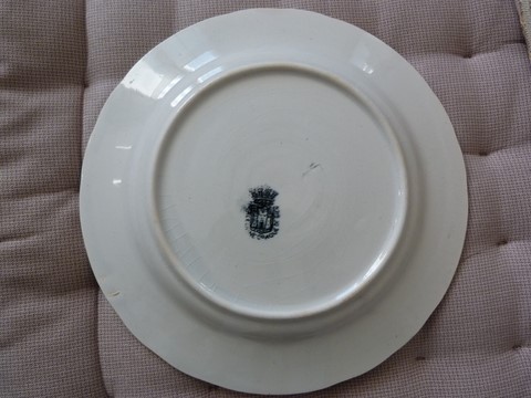 Lot 3 anciennes assiettes parlantes porcelaine Gien