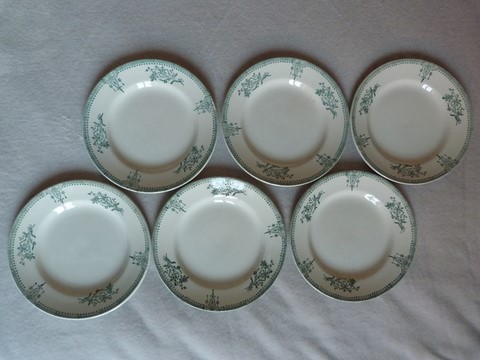 Lot 6 assiettes plates anciennes St Amand modèle 4003