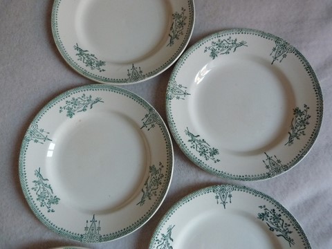 Lot 6 assiettes plates anciennes St Amand modèle 4003