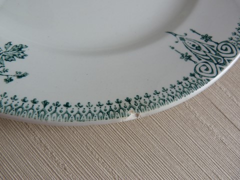 Lot 2 assiettes plates anciennes St Amand 4003