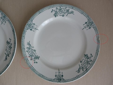 Lot 2 assiettes plates anciennes St Amand 4003
