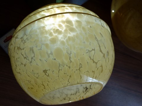 Anciens globes mouchetés clichy caramel lot 2