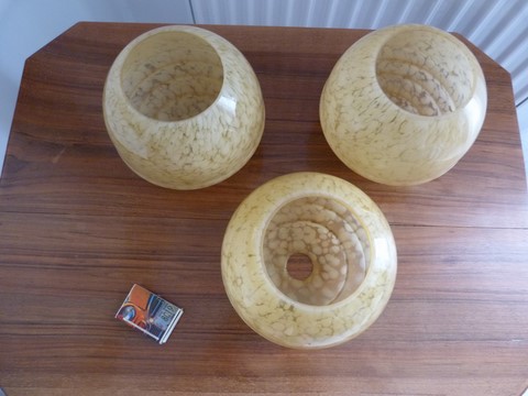 Globes anciens mouchetés clichy lot 3