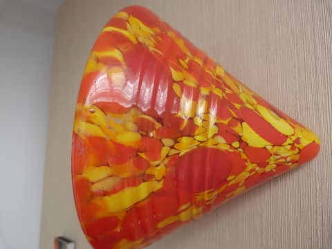 Globe ancien conique année 60-70 multicolore