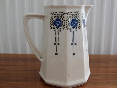 Ancien pot à lait art déco porcelaine