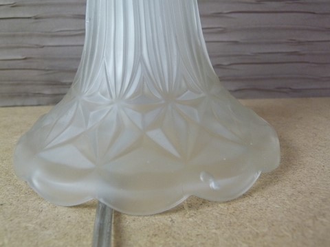 Ancien pied de lampe verre opaque douille nickelée art déco