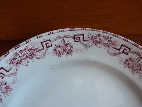 Plat de service ancien Moulin des Loups Hamage Athènes rose