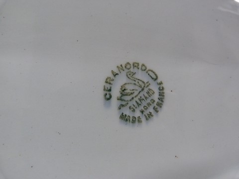 Plat de service ovale ancien Ceranord St Amand N°418 long 31 cm