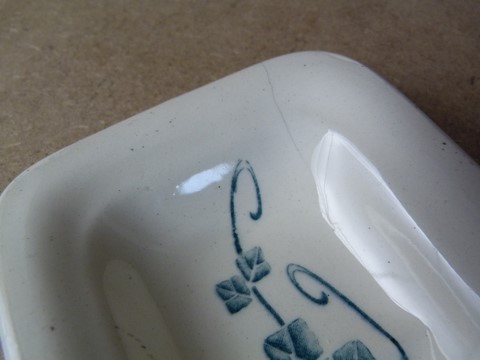 Porte peigne ancien céramique Longchamp Carmen art nouveau