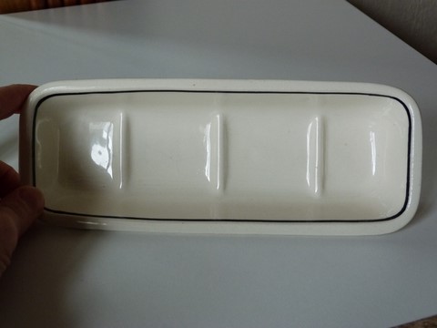 Ancien porte peigne faïence bordure filet noir