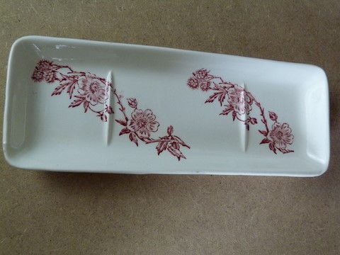 Porte peigne faïence ancienne décor rouge