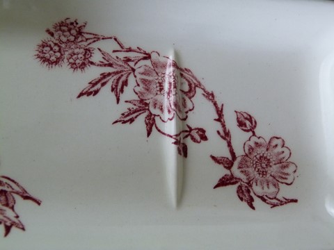 Porte peigne faïence ancienne décor rouge