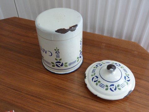 Ancien pot à épices émaillé café art déco