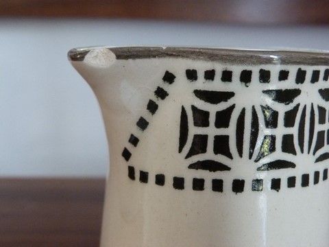 Ancien petit pot à lait pichet