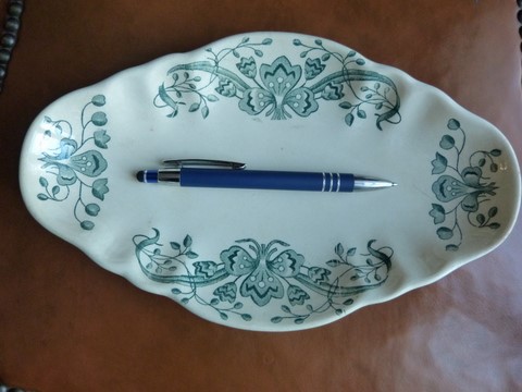 Ancien ravier de service Longchamp Terre de Fer modèle Figues