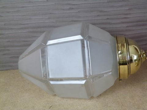 Suspension ancienne chaine laiton et globe obus art déco