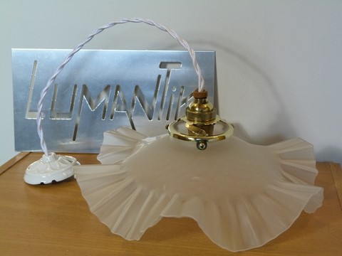 Suspension ancienne abat jour verre opaque juponné style monte et baisse