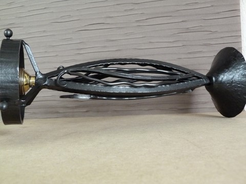 Ancienne suspension fer forgé et globe motif géométrique art déco Fournet ?