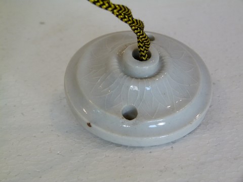 Suspension ancienne griffe laiton et verre holophane