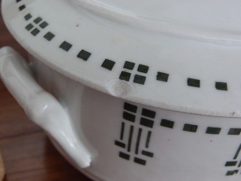 Ancien légumier petite soupière céramique St Uze