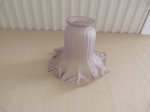 Tulipe violette ancienne verre en pétales art nouveau 