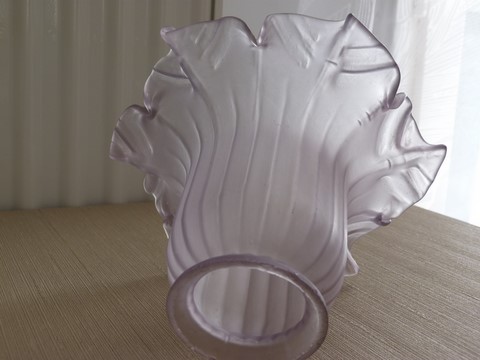 Tulipe violette ancienne verre en pétales art nouveau 