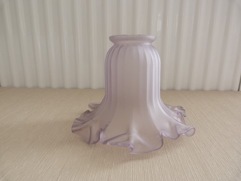 Tulipe violette ancienne verre en pétales art nouveau 