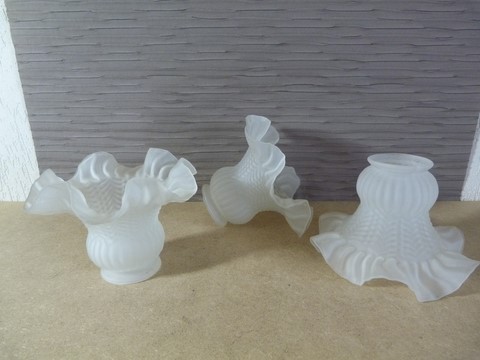 lot 3 tulipes pour lustre ou applique