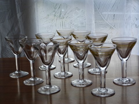 Anciens verres bistrot apéritif liqueur lot de 11