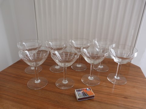 Lot 8 coupes à champagne anciennes art déco
