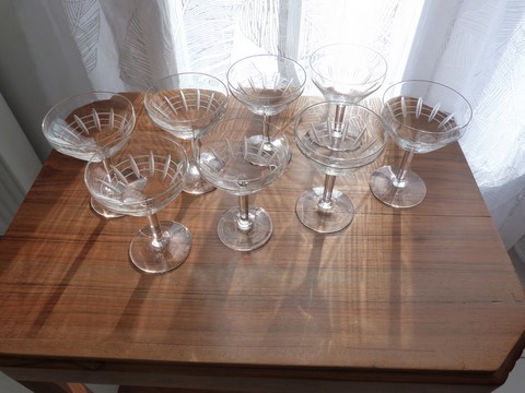 Lot 8 coupes à champagne anciennes art déco